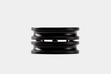 Afbeelding in Gallery-weergave laden, Omicron Turntable Clamp