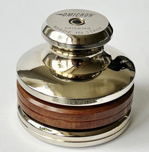 Afbeelding in Gallery-weergave laden, Omicron Turntable Clamp Gold & Platinum Luxury
